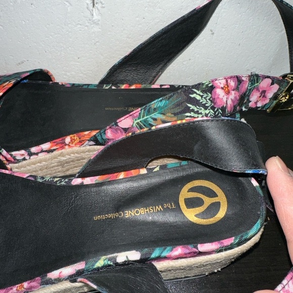 The Wishbone Collection Platform Floral Espadrille Size  10 - Picture 4 of 7